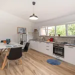 2 Bedroom Gorgeous In * Peracko Blato