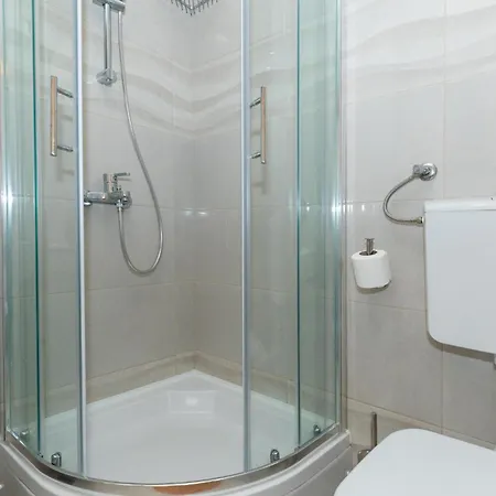 Дом отдыха 2 Bedroom Awesome In *