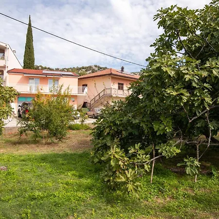 2 Bedroom Gorgeous In Сasa de vacaciones