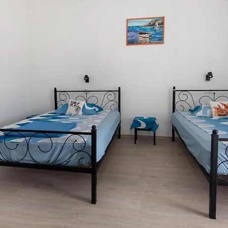 2 Bedroom Awesome In * Peracko Blato