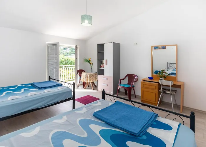 Semesterbostad 2 Bedroom Awesome In