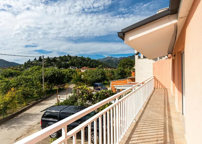 2 Bedroom Awesome In