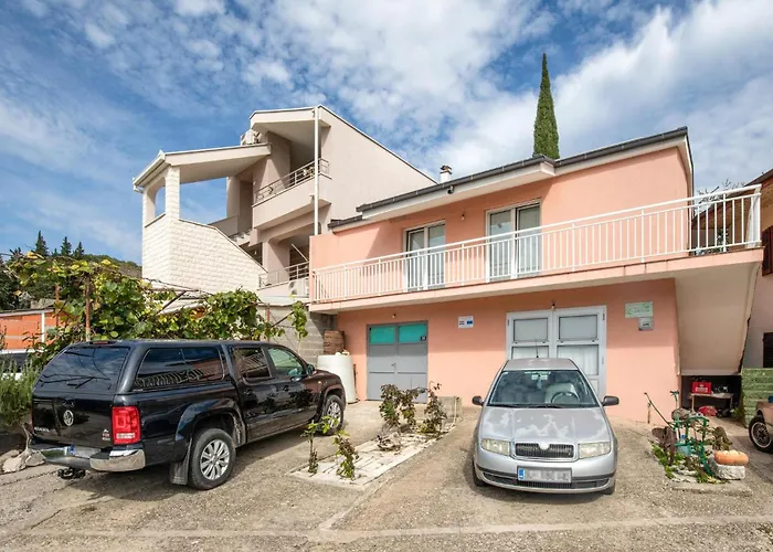 Semesterbostad 2 Bedroom Awesome In